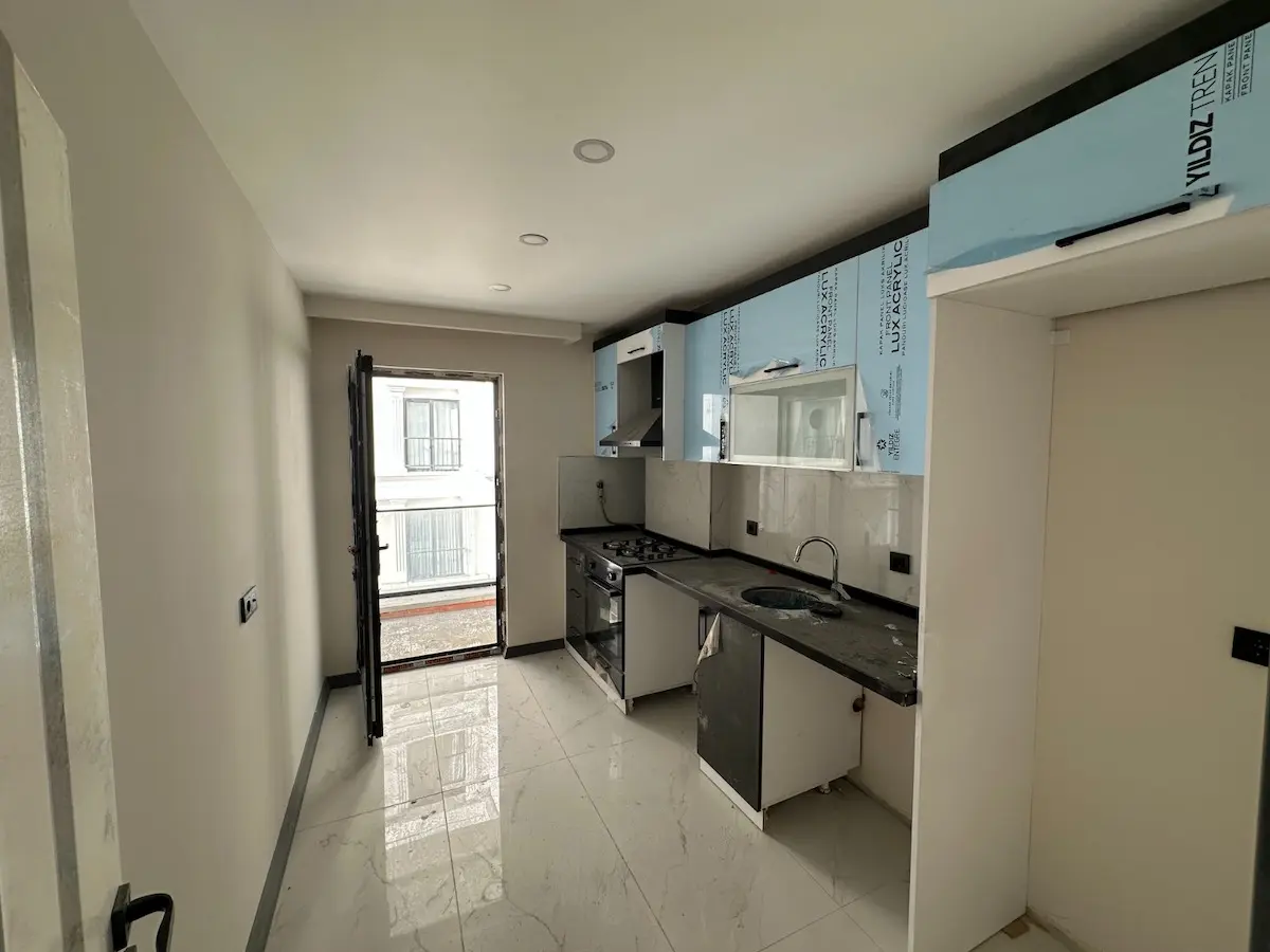 Fitted kitchen